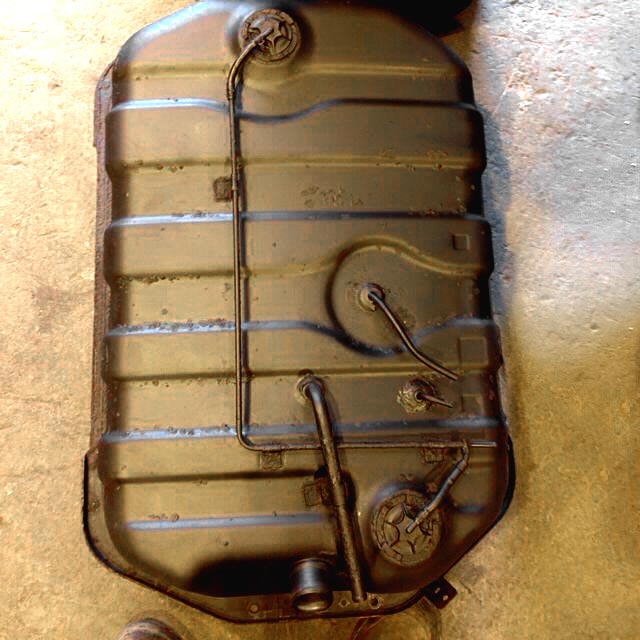 ISUZU Fuel Tank with Replaced Pipes